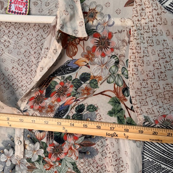Johnny Was Embroidered Floral Bird Tunic Shirt Top Women's Sz L / XL - Picture 7 of 8
